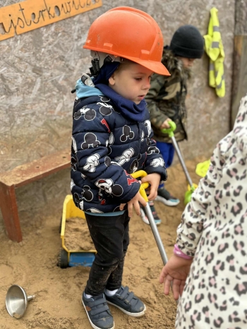 cb671677-9462-49dd-beb5-2124a412c1de