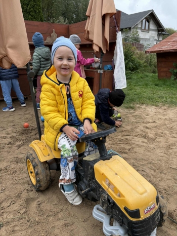 f6e51294-fe23-454b-b1c9-1ae617264db3