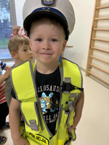 3201973f-097a-41b5-8a73-8cb6b60cc358