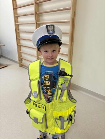 b553f9d9-a52a-4d34-b03e-499815b8c15c