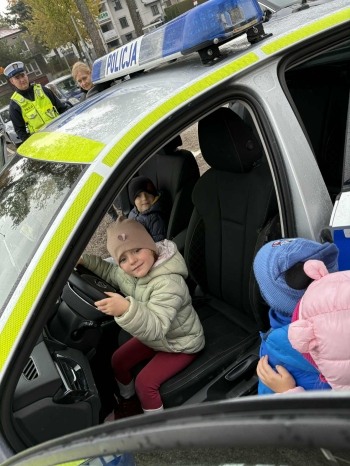 b9e839fc-37e8-4299-97ca-bca4c3d4da38