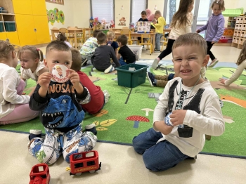 e37a3949-079d-4b40-befc-87234d2eca2a