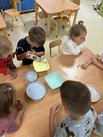 f3fb3325-6c9b-442f-9ca7-9ad7038e37ef