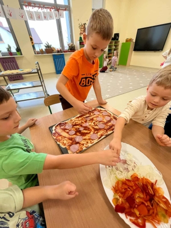 572366695_1356395829605615_8257905901875778613_n