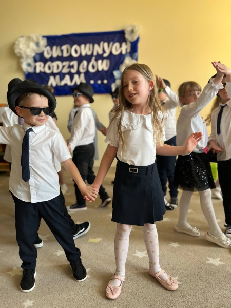 CUDOWNYCH RODZICÓW MAM 